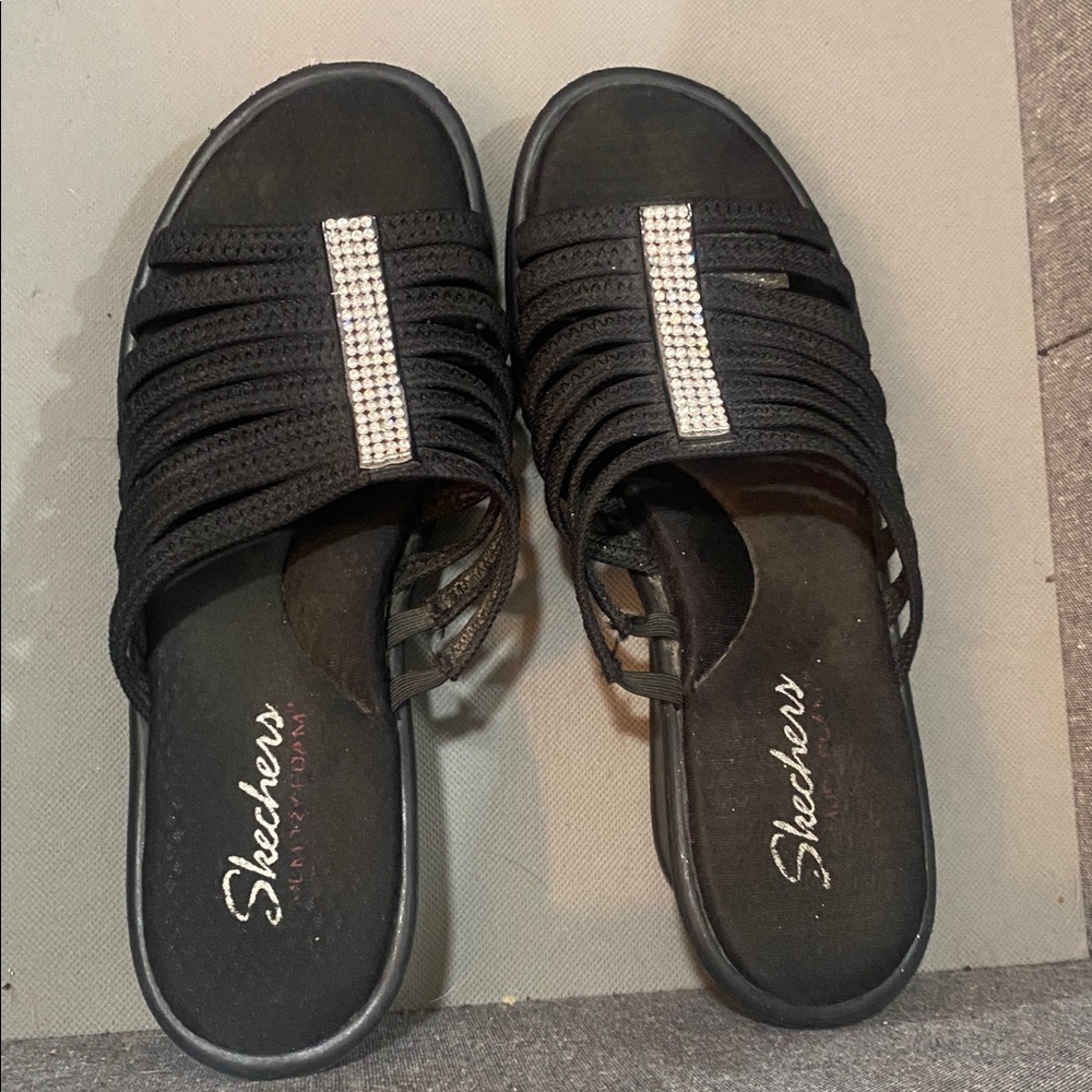 Skechers Womens Black Silver Beaded Sandals Size 10 Wedge Strappy Slip On Glam